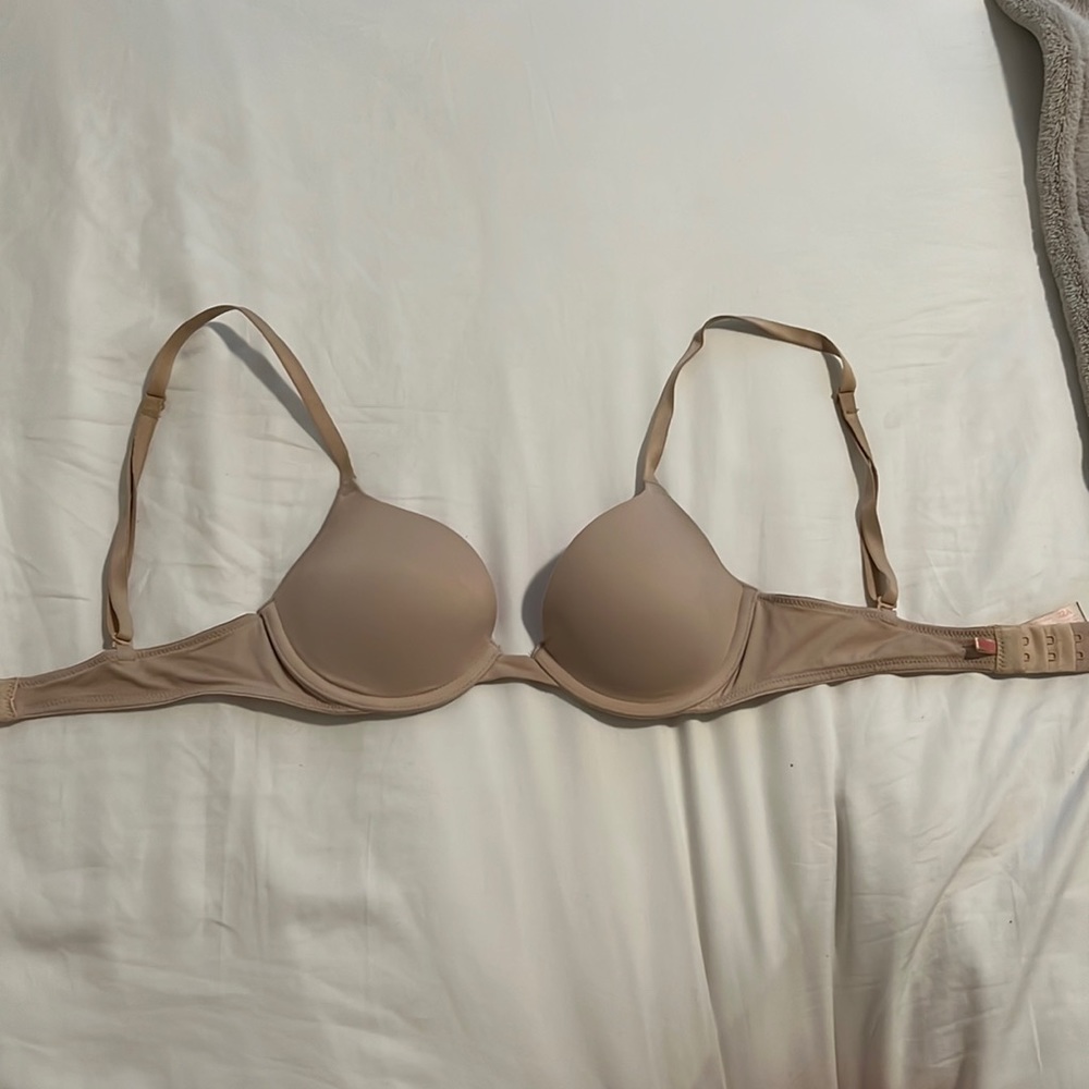 Victoria’s Secret PINK - tan tshirt bra